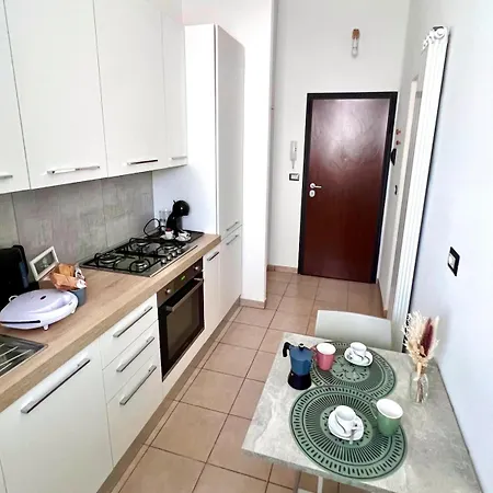 Lovelyhome Luminoso Con Ac E Wi-fi Apartmán Forlì